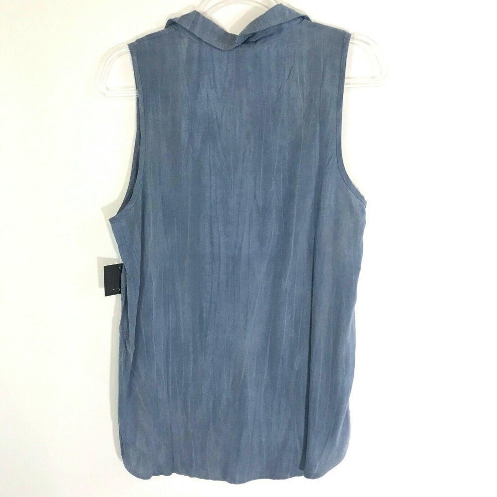 Femme By Tresics Top Women Medium Blue Sleeveless V-Neck Collared Nwt — image 2 of 5